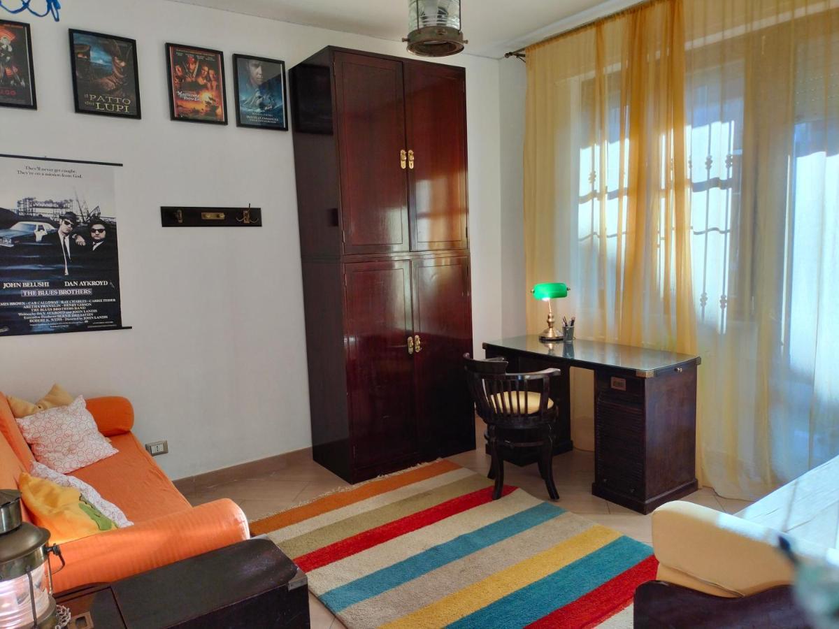 Sunnyside Accademia Apartment ลีวอร์โน ภายนอก รูปภาพ