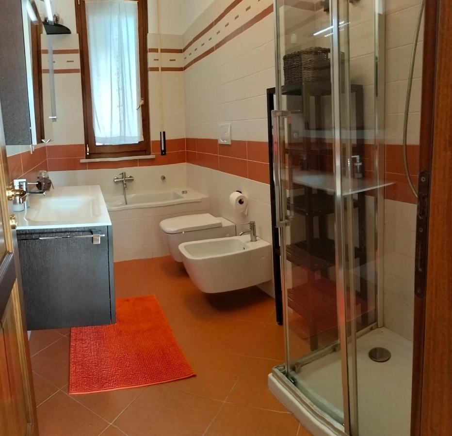 Sunnyside Accademia Apartment ลีวอร์โน ภายนอก รูปภาพ