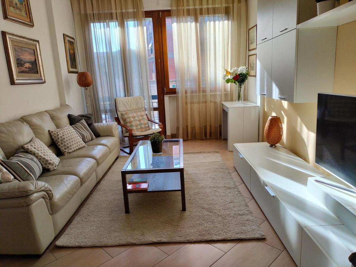 Sunnyside Accademia Apartment ลีวอร์โน ภายนอก รูปภาพ