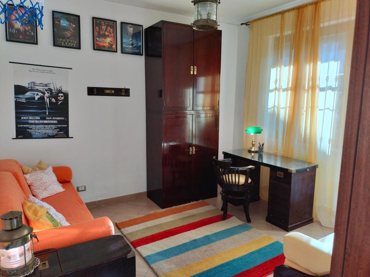 Sunnyside Accademia Apartment ลีวอร์โน ภายนอก รูปภาพ