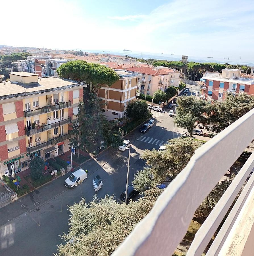 Sunnyside Accademia Apartment ลีวอร์โน ภายนอก รูปภาพ